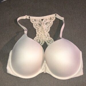 Victoria’s Secret Body by Victoria raceback perfect shape bra
